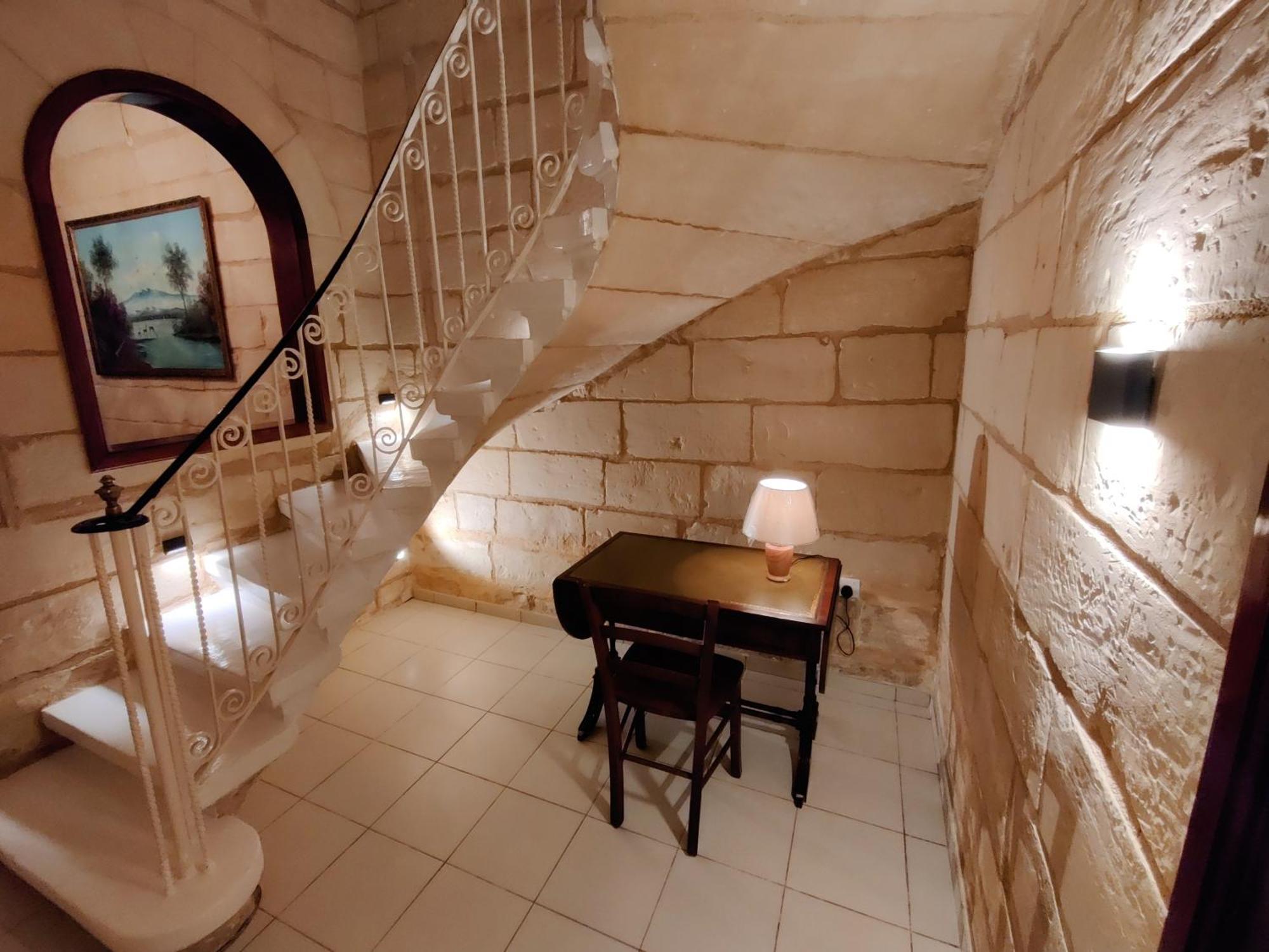 Peaceful Traditional Maltese Townhouse ลูอะ ภายนอก รูปภาพ